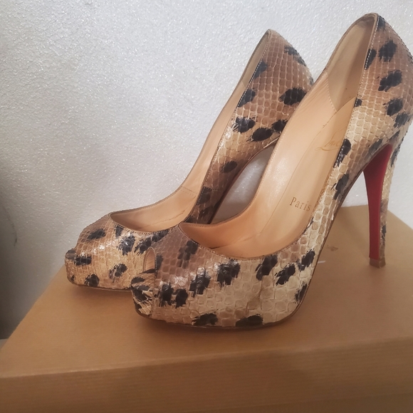 Christian Louboutin Shoes - Beautiful Christian Louboutin Pumps